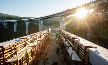 Linea Capodistria-Divaccia: raddoppio del binario entro il 2030<h2 class='anw-subtitle'>Il Governo sloveno approva la norma per la ferrovia che servirà il porto</h2>