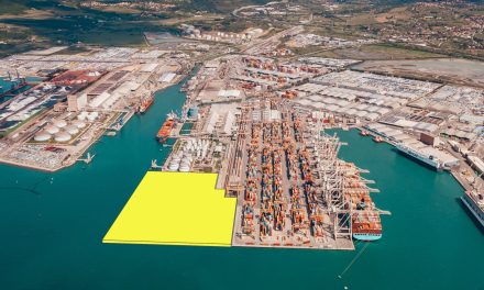 Al porto di Capodistria bando per ampliare il terminal container<h2 class='anw-subtitle'>Avviata la procedura per allungare e allargare il Molo 1 fino alla capacità di 1,75 milioni di Teu</h2>