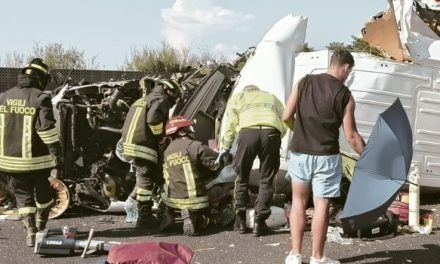 Ancora due incidenti in A4<h2 class='anw-subtitle'>Un ferito grave e danni a diversi mezzi pesanti, tra i quali un trasporto eccezionale</h2>