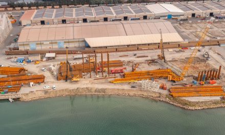 Il porto di Capodistria investe sulle merci varie<h2 class='anw-subtitle'>Proseguono i lavori per il nuovo ormeggio, con una serie di interventi che dovrebbero terminare entro il 2026</h2>