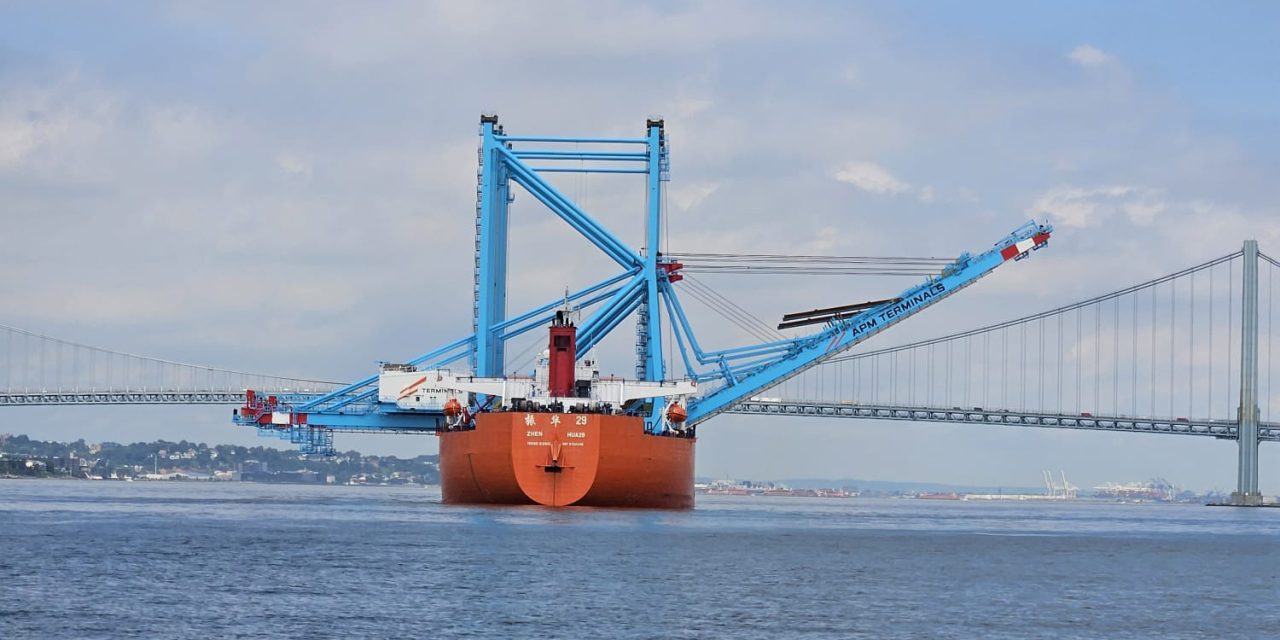 Nuovo terminal Maersk, in arrivo a Fiume le prime gru di banchina<h2 class='anw-subtitle'>È entrata in Mediterraneo e naviga verso l'Adriatico la nave cinese per carichi speciali diretta al porto croato</h2>